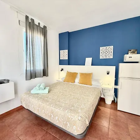 Apartament 2b - Sea-view On The Floor - 40 M From La Carihuela Beach, Ac Torremolinos