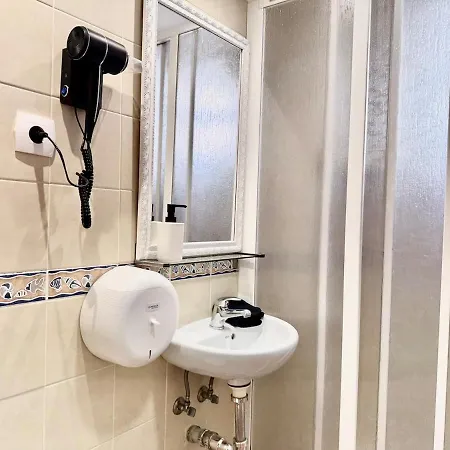 Apartament 2b - Sea-view On The Floor - 40 M From La Carihuela Beach, Ac Torremolinos